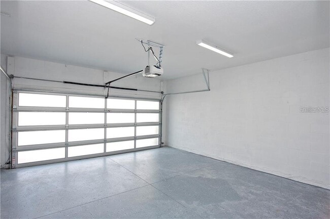 Building Photo - 1927 Greenbriar Ter