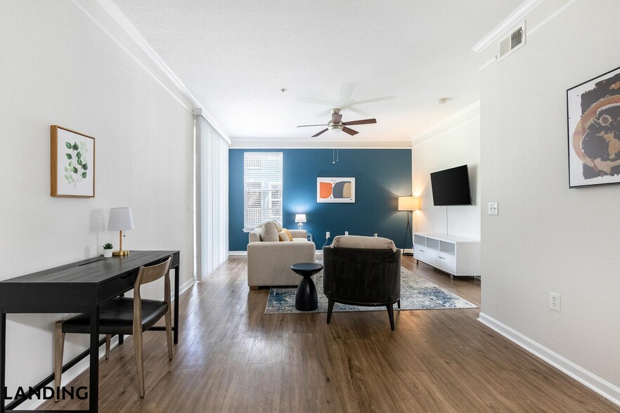 Building Photo - 2801 Biltmore Park Dr