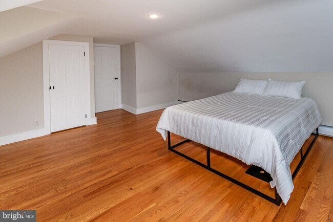 Building Photo - 180 Municipal Rd