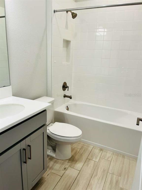 Building Photo - 2126 Ridge Pointe Ln