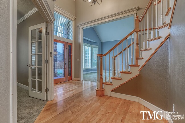 Building Photo - Stunning Home in Sought-After Ashley Heights!