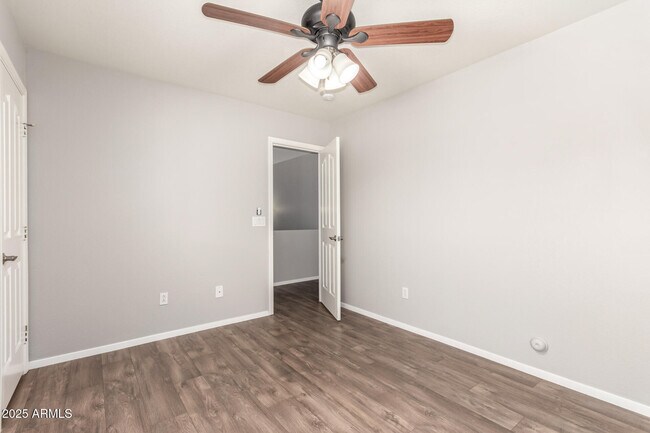 Building Photo - 2771 S Sailors Way