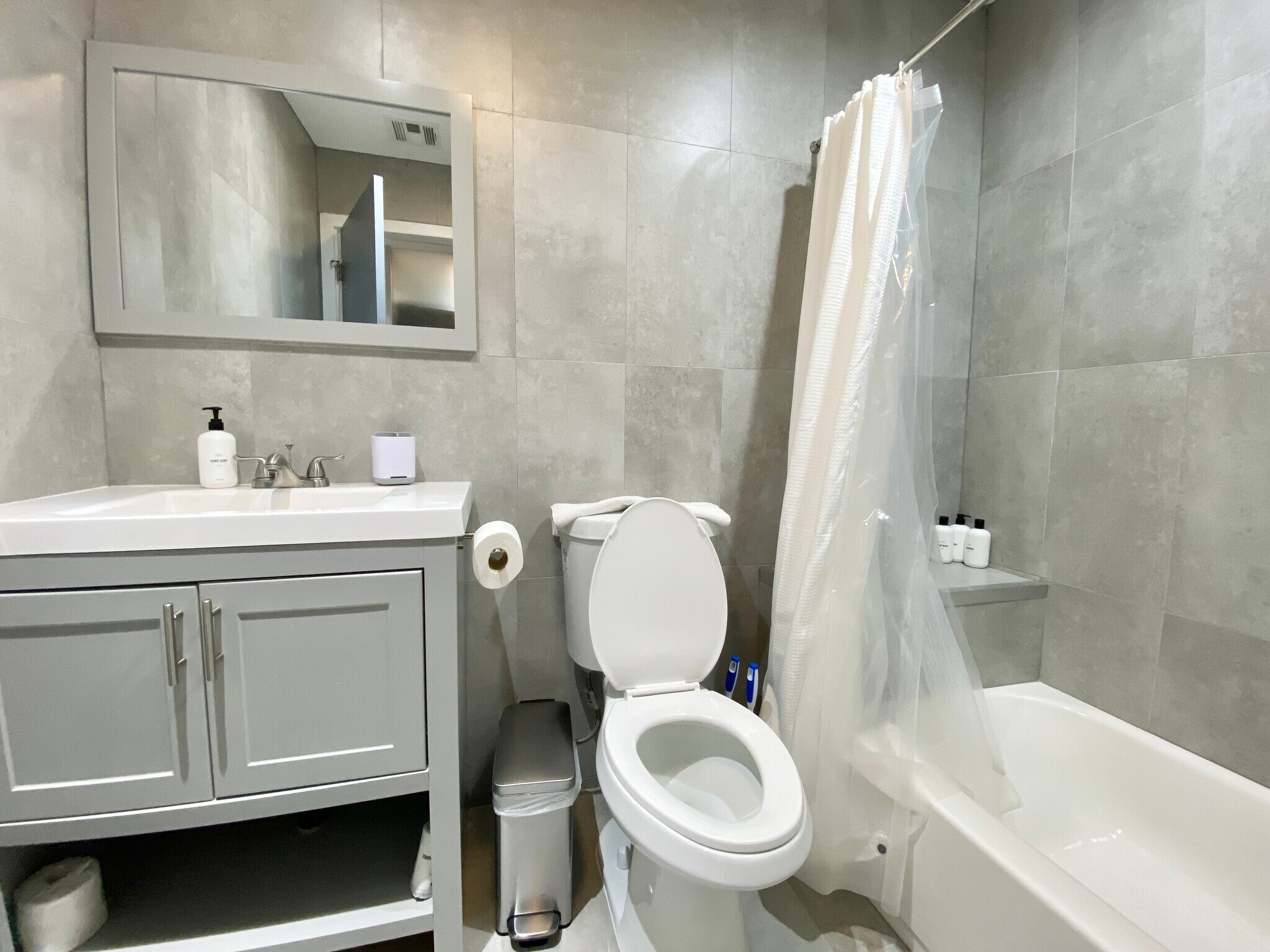 Building Photo - 1436 N 7th St