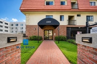 Building Photo - 5121 Klump Ave