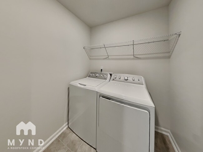 Building Photo - 113 Peebles Dr