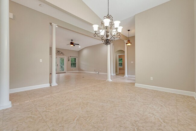 Building Photo - Gorgeous Southern Living Home in Coveted S...