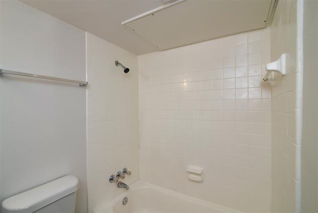 Building Photo - 2816 Throckmorton St