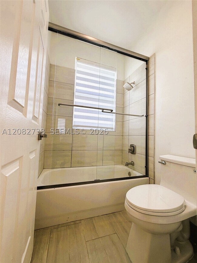 Building Photo - 14303 SW 159th Pl