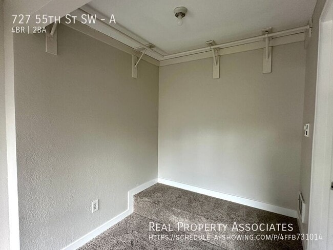 Building Photo - 727 55th St SW