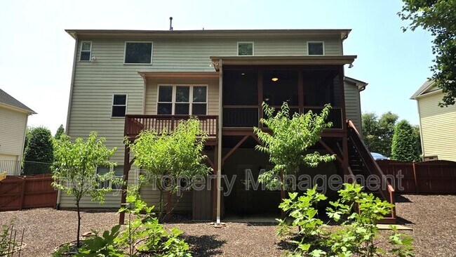 Building Photo - 121 Harvestwood Dr
