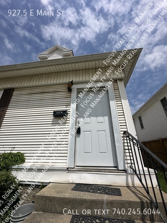 Primary Photo - 927.5 E Main St
