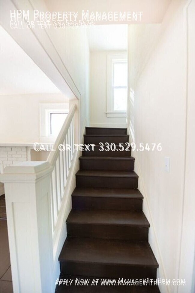 Building Photo - 742 Noble Ave