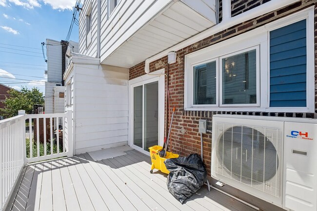 Building Photo - Stylishly Renovated 3-Bedroom Home with Private Patio in Grays Ferry — Accepting ALL PHA voucher ...