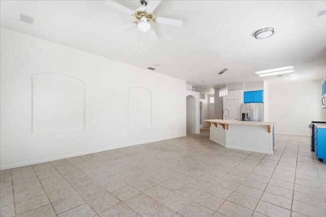 Building Photo - 3765 Innovator Dr