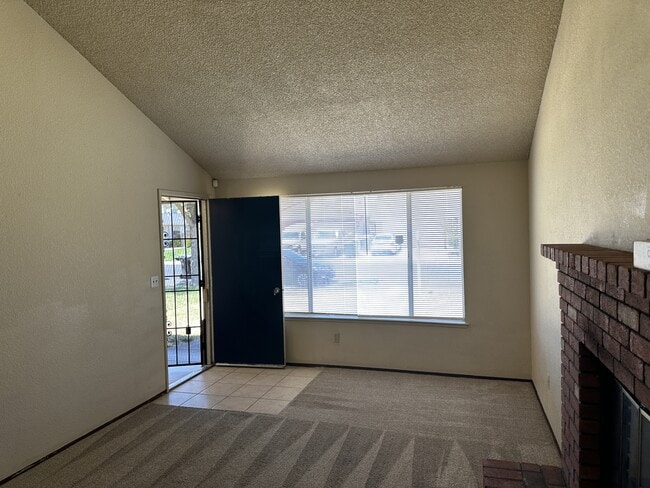 Building Photo - 4100 Goldust Dr