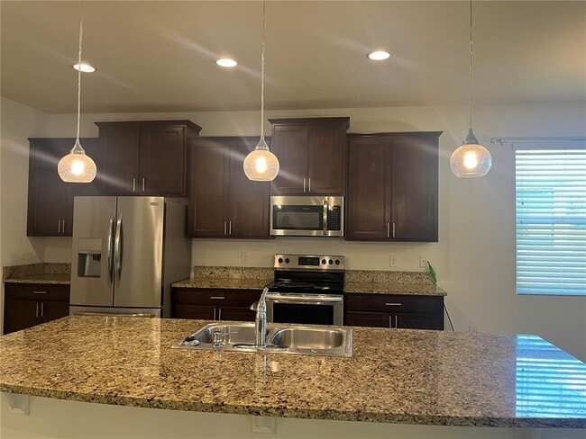 Building Photo - 4552 SW 65th Pl