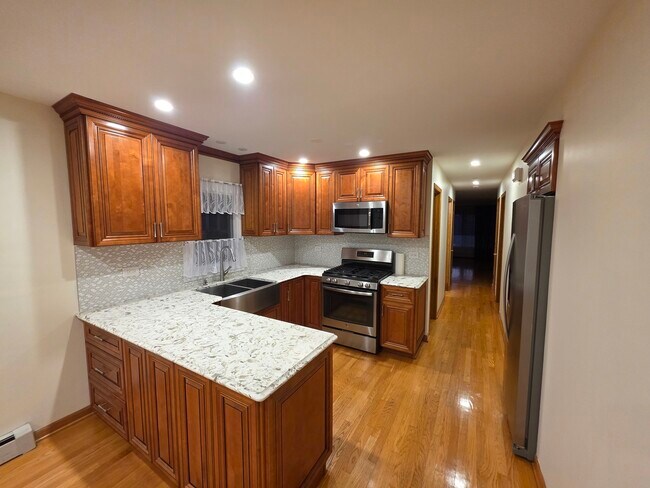 Building Photo - 7913 Nordica Ave
