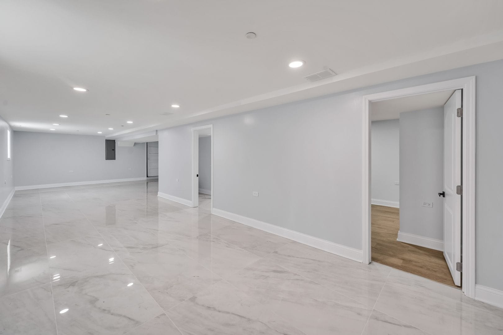 Building Photo - 1115 N Taylor Ave