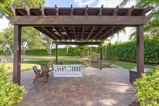 Building Photo - 7447 NW 82nd Terrace