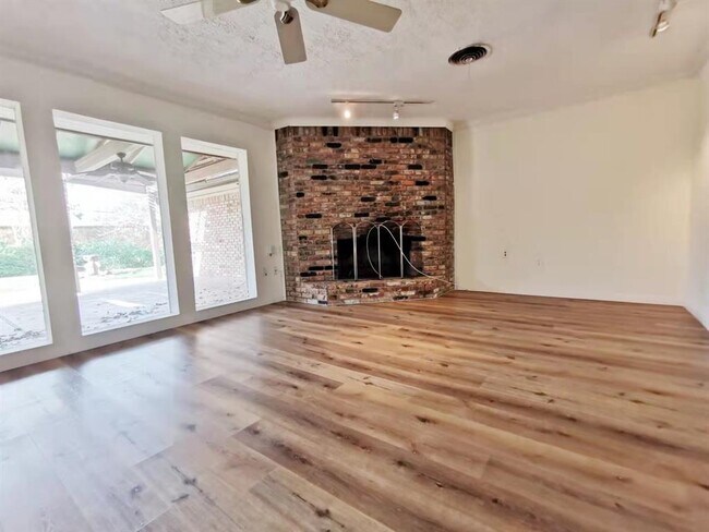 Building Photo - 5054 Yarwell Dr