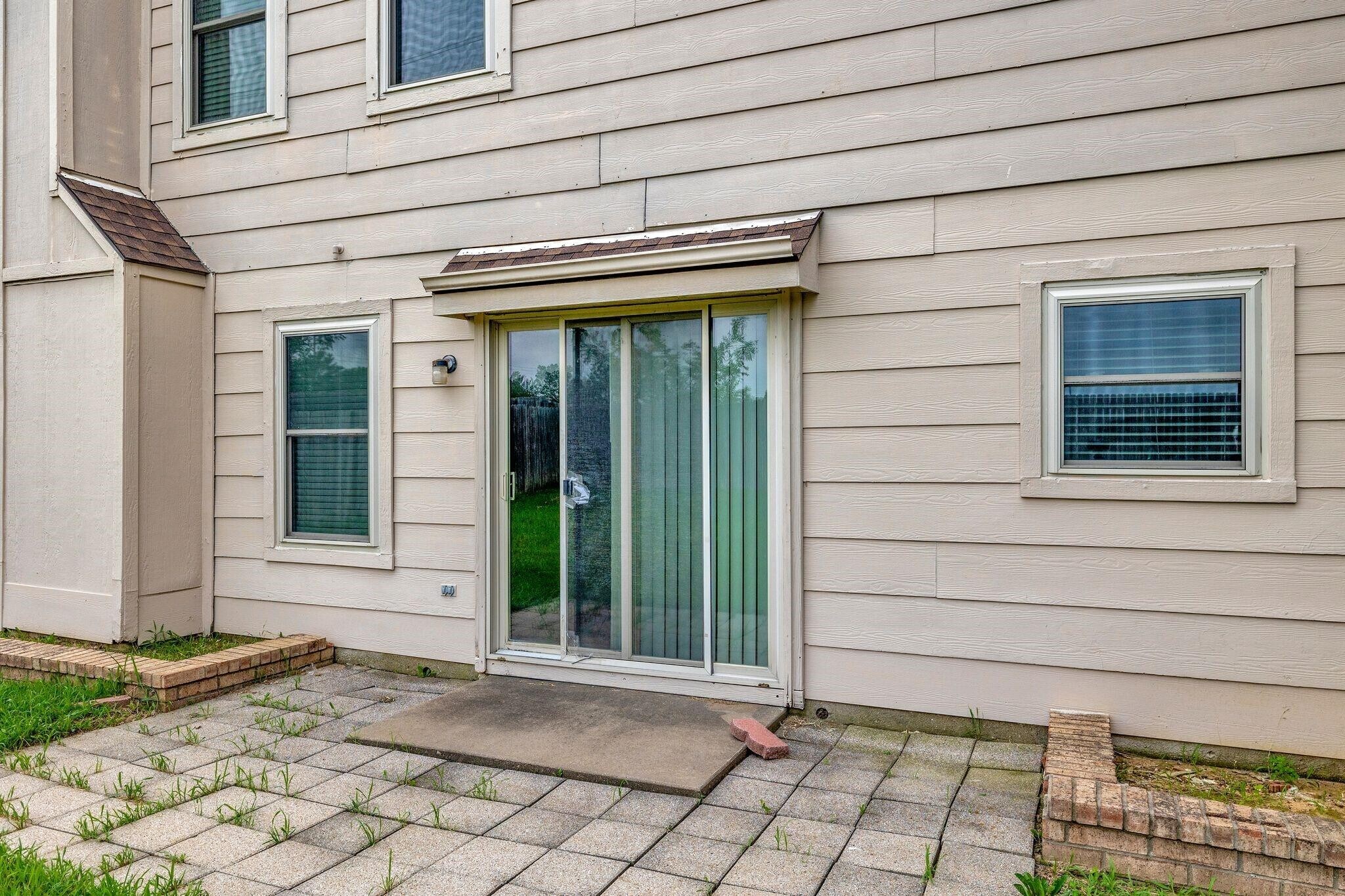 Building Photo - 201 Amber Ridge Dr