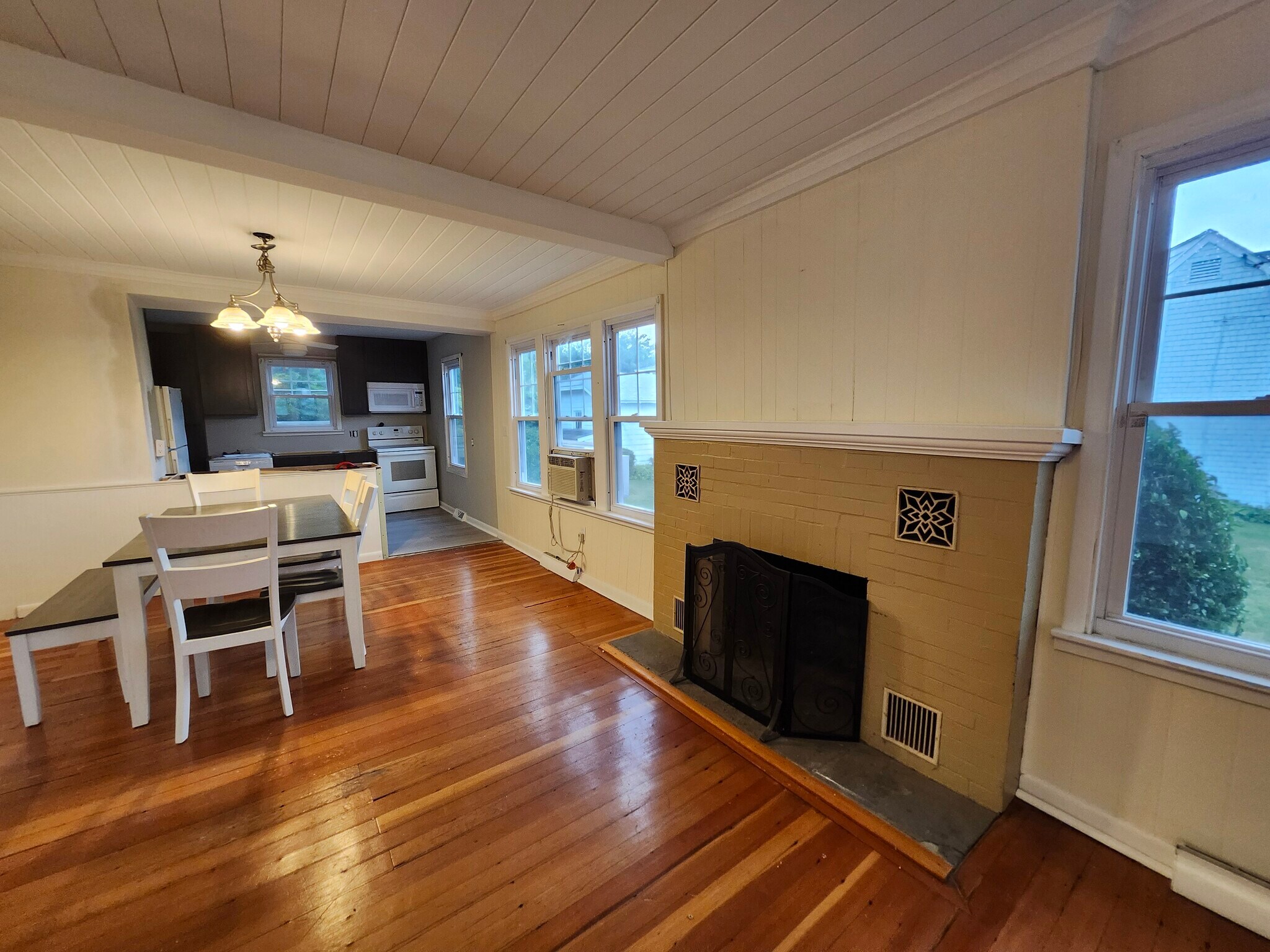 Building Photo - 31 Highland Ter