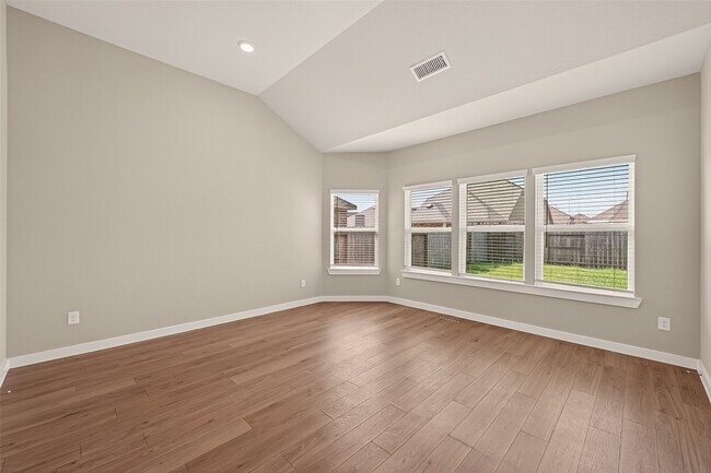 Building Photo - 21630 Wave Holw Dr