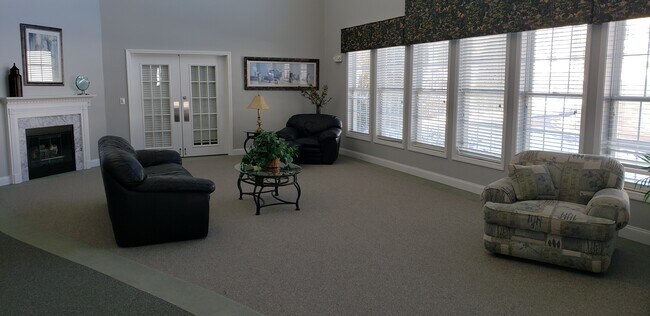 Building Photo - 7B Farnum Ct