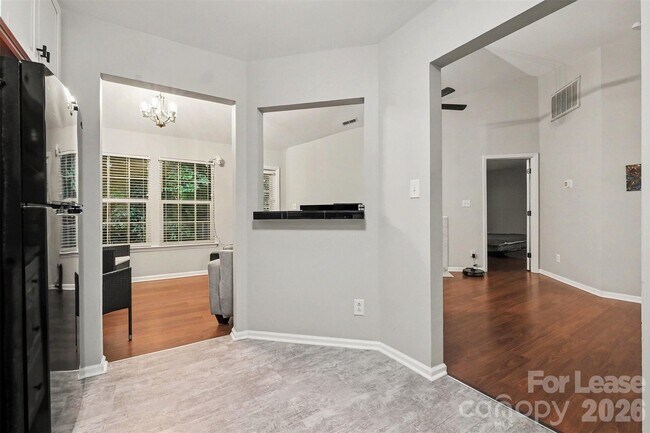 Building Photo - 6121 Gray Gate Ln