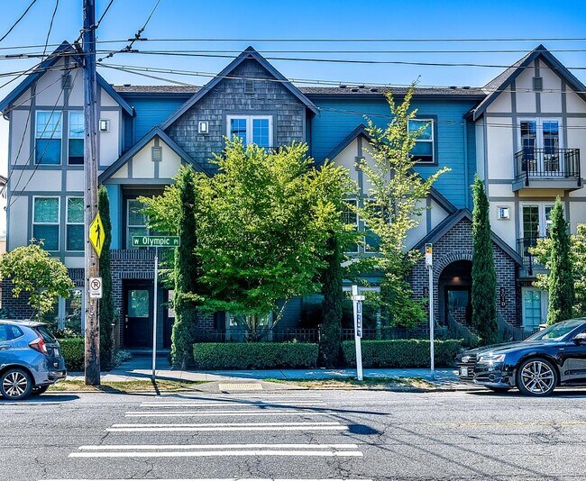 Queen Anne Townhome 3 bedrooms 501 W Olympic Pl Seattle WA 98119