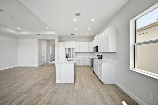 Building Photo - 13955 Spruce Pne Dr