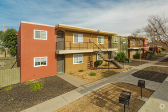 Building Photo - The Regency Apartments