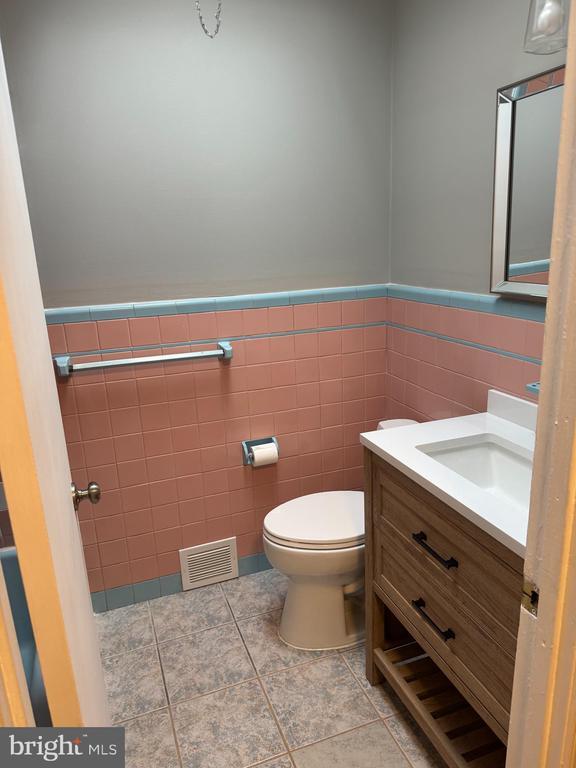 Building Photo - 5149 Arbor St