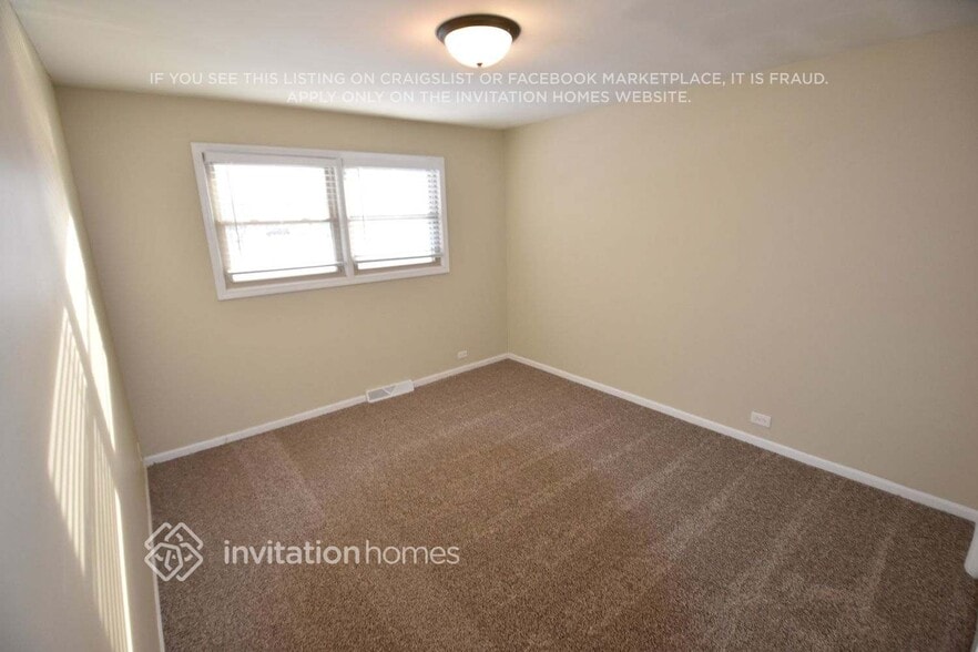 Building Photo - 1106 N Drury Ln