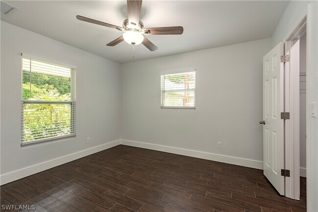 Building Photo - 3831 31st Ave SW