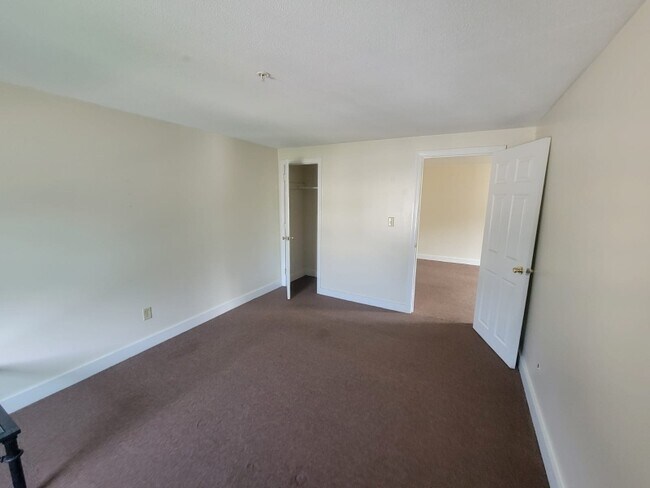 Building Photo - 151 Indigo Hill Rd