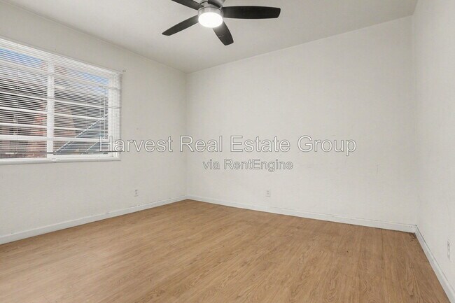 Building Photo - 2233 Ninth St