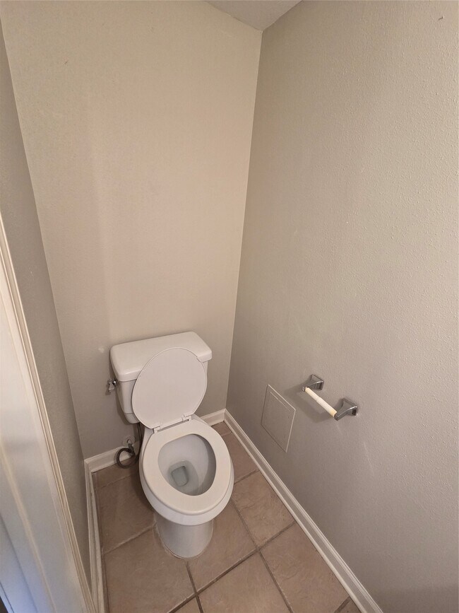 Building Photo - 217 Church St