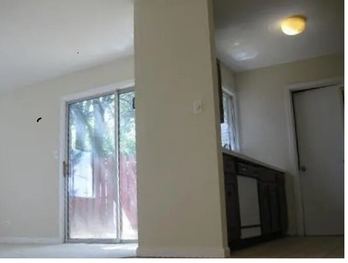 Primary Photo - 1733 Queensbury Cir