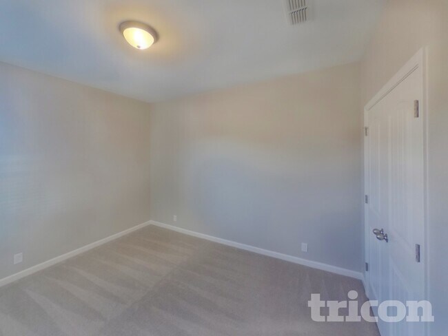 Building Photo - 3316 Pear Blossom Way