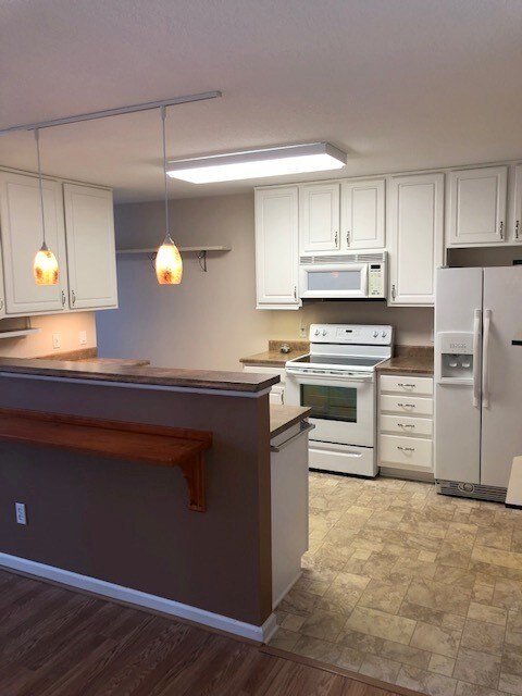 Building Photo - 5250 Coventry Ln