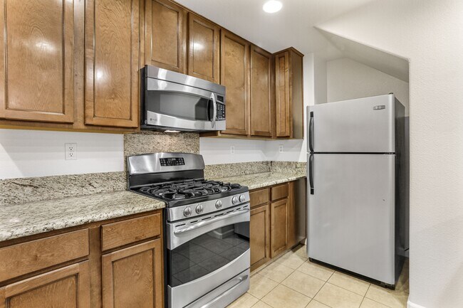 Building Photo - 2189 Beech Cir