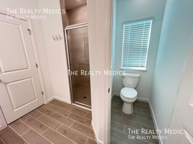 Building Photo - 9301 SW 58th Cir