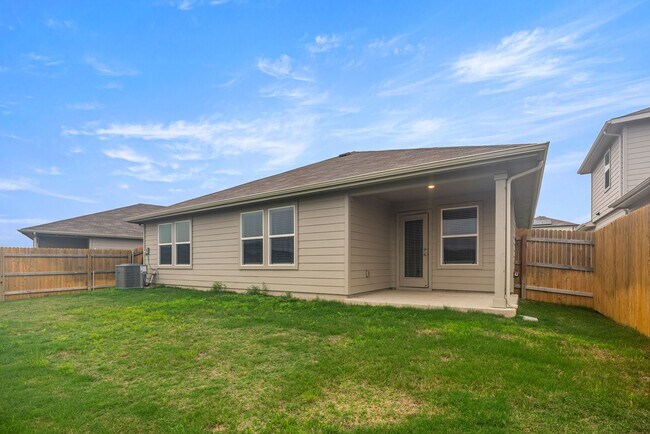 Building Photo - 176 Texas Palmetto Cir
