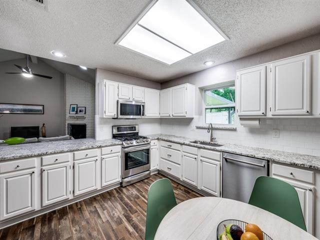 Building Photo - 1821 Hamilton Dr