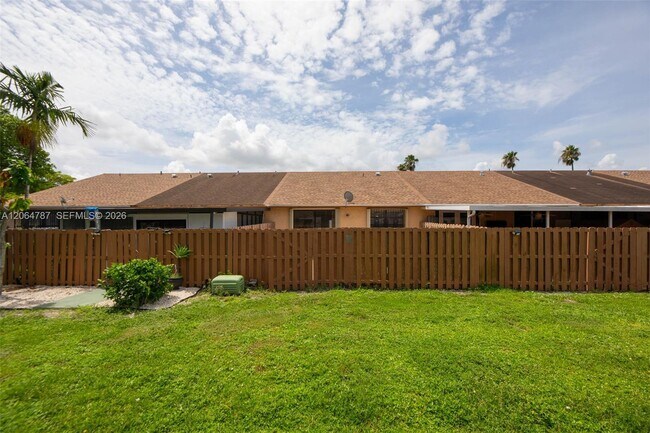 Building Photo - 6707 NW 193rd Ln