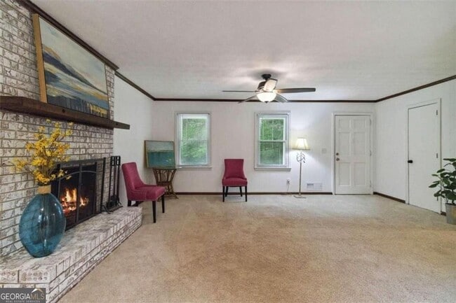 Building Photo - 3040 Land Rd