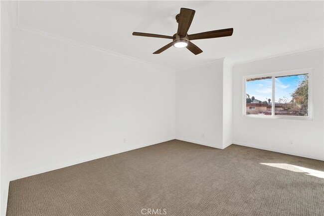 Building Photo - 2 Bedroom Townhome in San Marcos