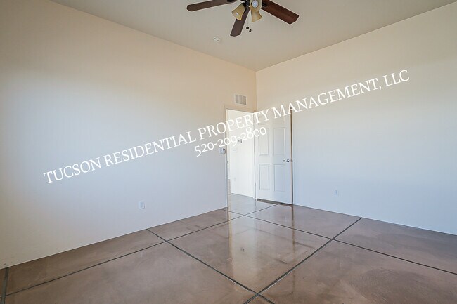 Building Photo - 7399 E Poinciana Pl