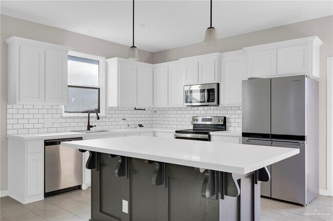 Building Photo - 20 N 33rd St